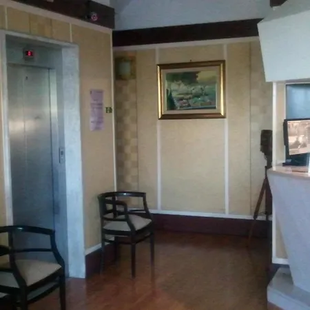 Euromotel Отель Бари