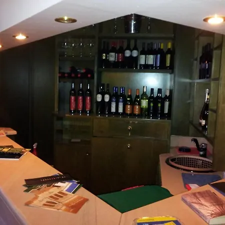 Отель Euromotel 3*