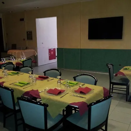 Отель Euromotel Бари