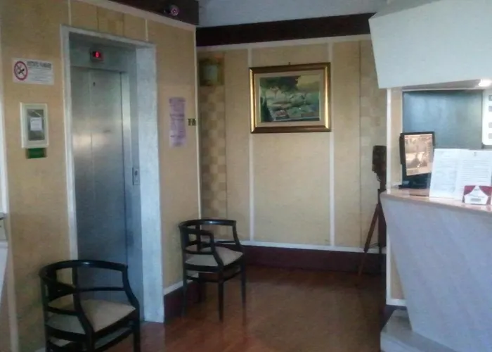 Euromotel Отель Бари